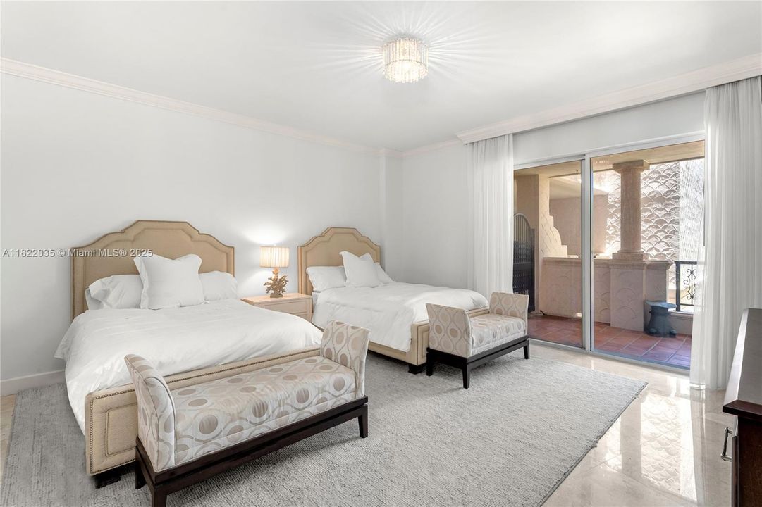 待售: $8,980,000 (4 贝兹, 4 浴室, 3790 平方英尺)