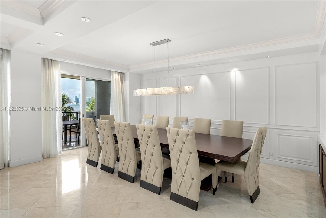 待售: $8,980,000 (4 贝兹, 4 浴室, 3790 平方英尺)