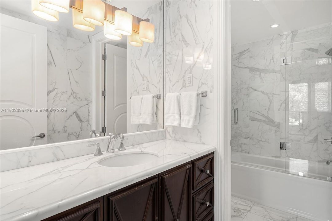 待售: $8,980,000 (4 贝兹, 4 浴室, 3790 平方英尺)