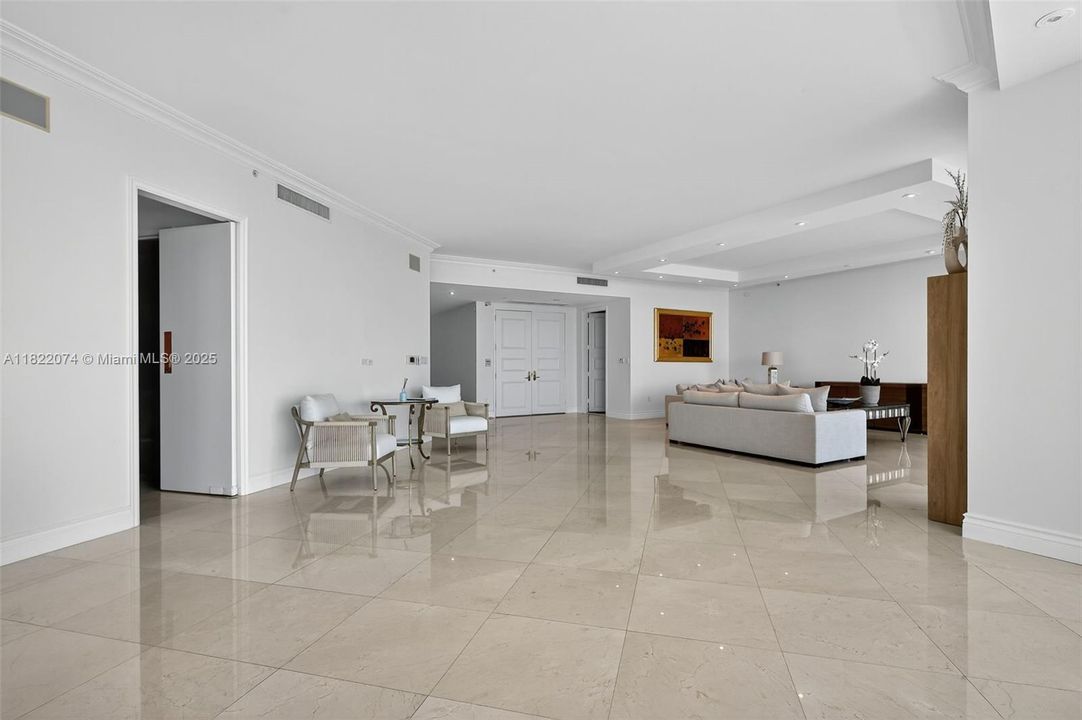 待售: $6,500,000 (4 贝兹, 6 浴室, 5141 平方英尺)