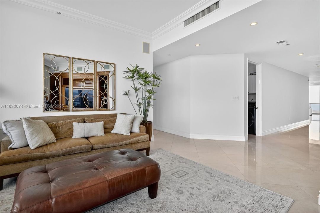 待售: $6,500,000 (4 贝兹, 6 浴室, 5141 平方英尺)