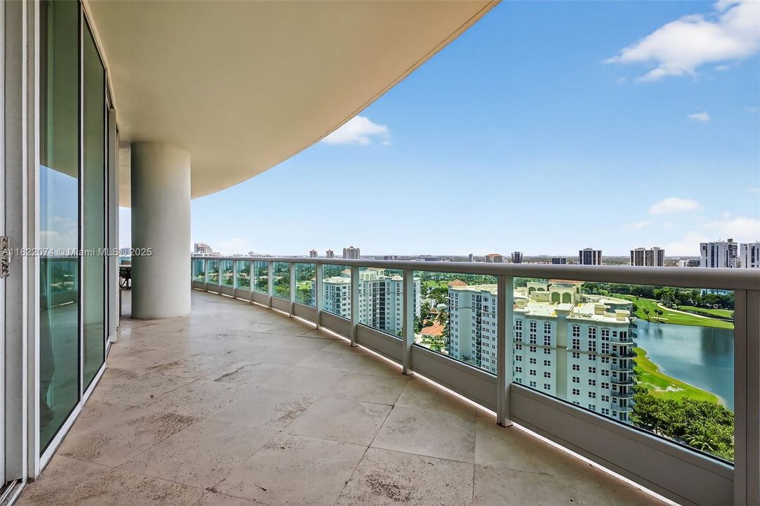 待售: $6,500,000 (4 贝兹, 6 浴室, 5141 平方英尺)