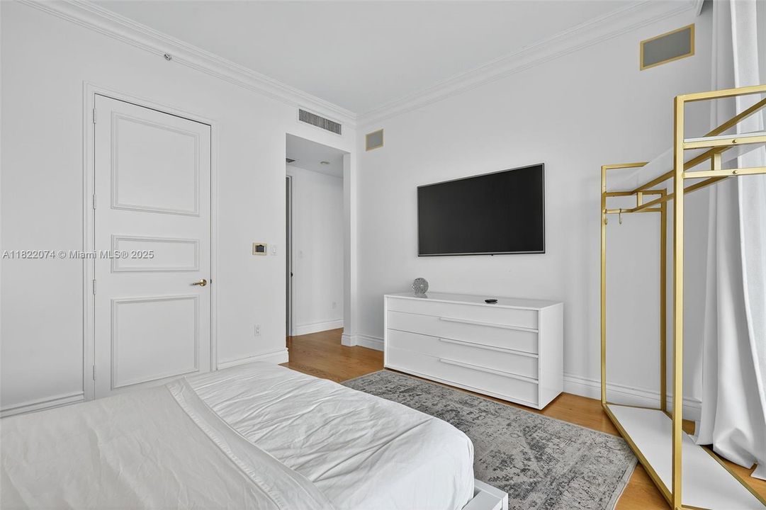 待售: $6,500,000 (4 贝兹, 6 浴室, 5141 平方英尺)