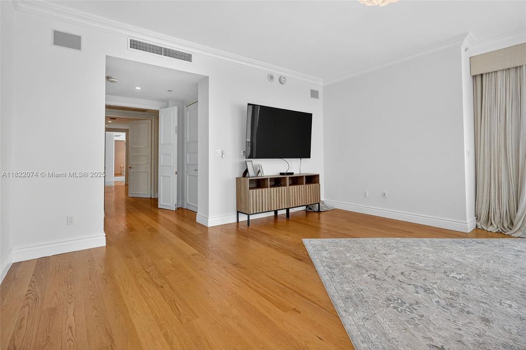 待售: $6,500,000 (4 贝兹, 6 浴室, 5141 平方英尺)