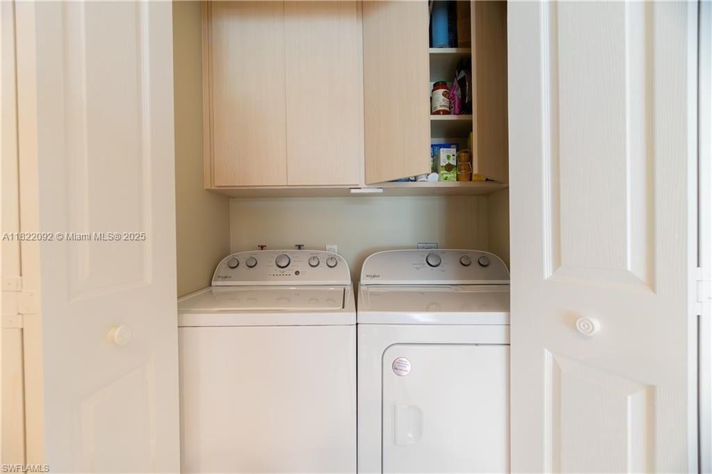 合同活跃: $360,000 (2 贝兹, 2 浴室, 1152 平方英尺)