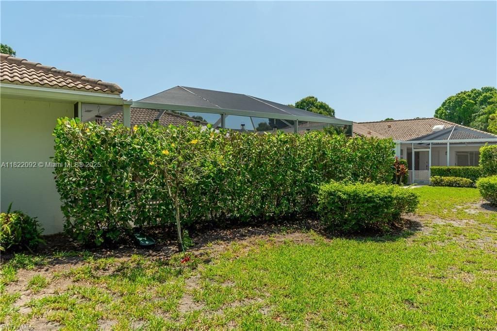 合同活跃: $360,000 (2 贝兹, 2 浴室, 1152 平方英尺)