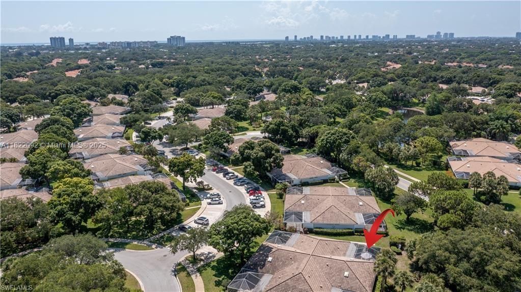 合同活跃: $360,000 (2 贝兹, 2 浴室, 1152 平方英尺)