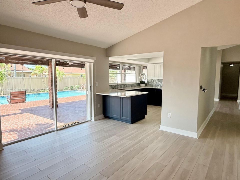 Recently Rented: $5,800 (4 beds, 2 baths, 1941 Square Feet)