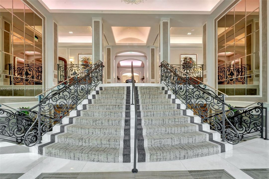 待售: $2,500,000 (3 贝兹, 4 浴室, 3160 平方英尺)