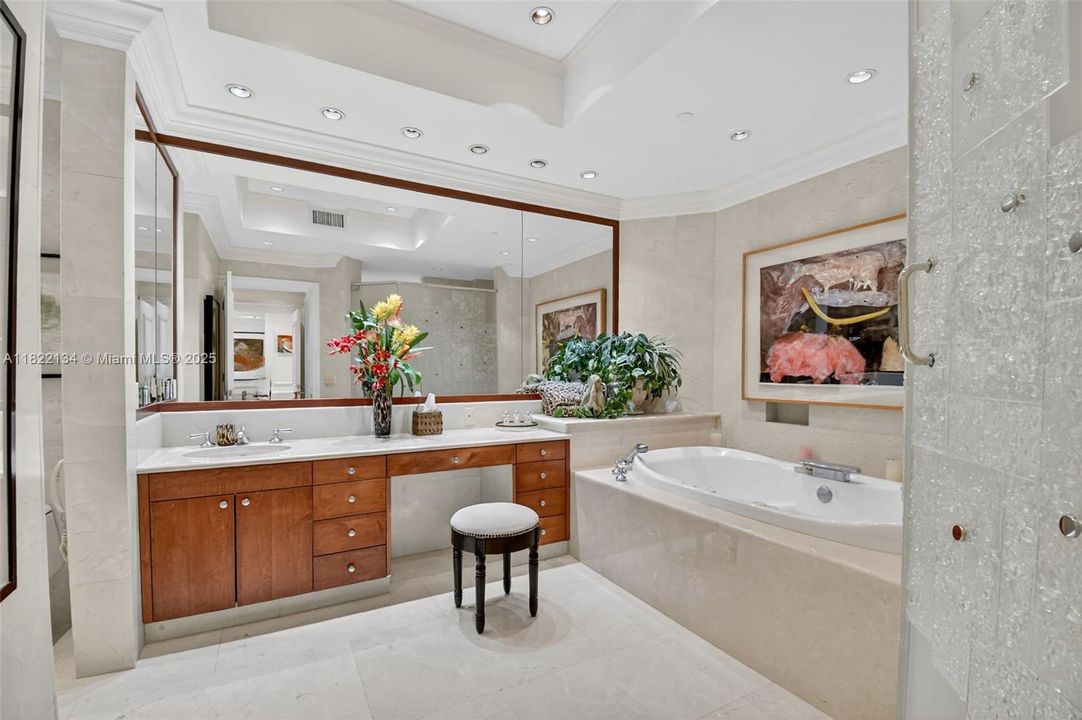 待售: $2,500,000 (3 贝兹, 4 浴室, 3160 平方英尺)