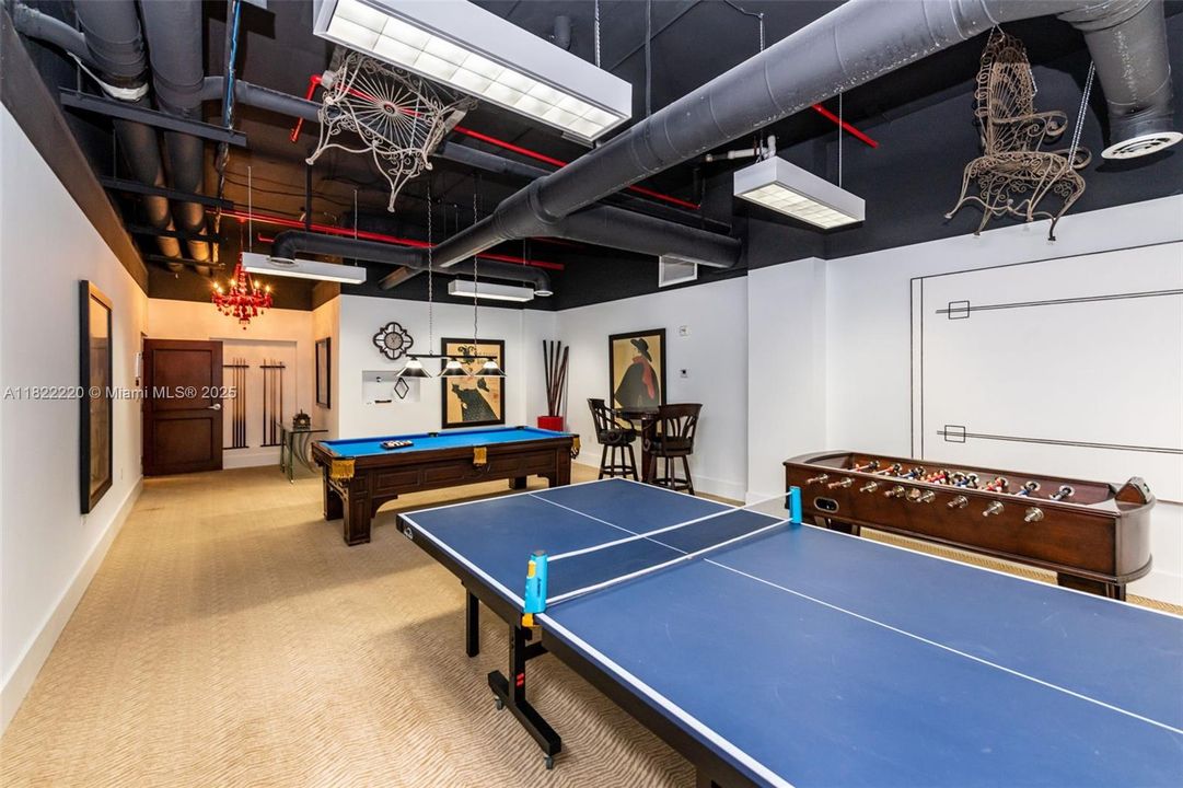 Vendido Recientemente: $2,400,000 (3 camas, 2 baños, 2675 Pies cuadrados)