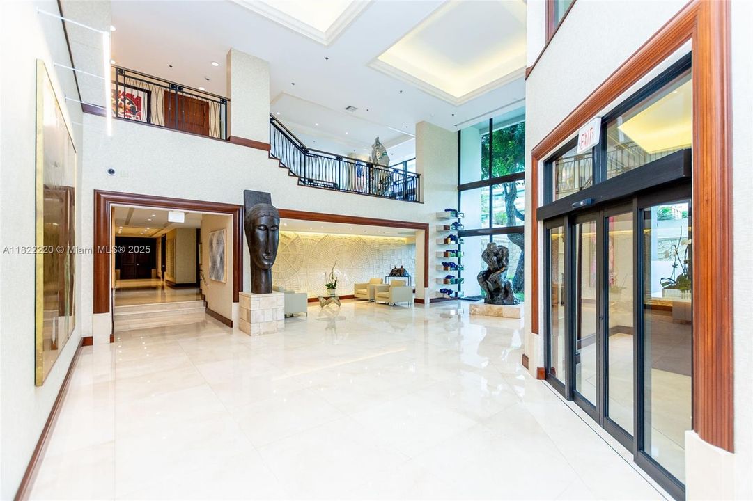 Vendido Recientemente: $2,400,000 (3 camas, 2 baños, 2675 Pies cuadrados)