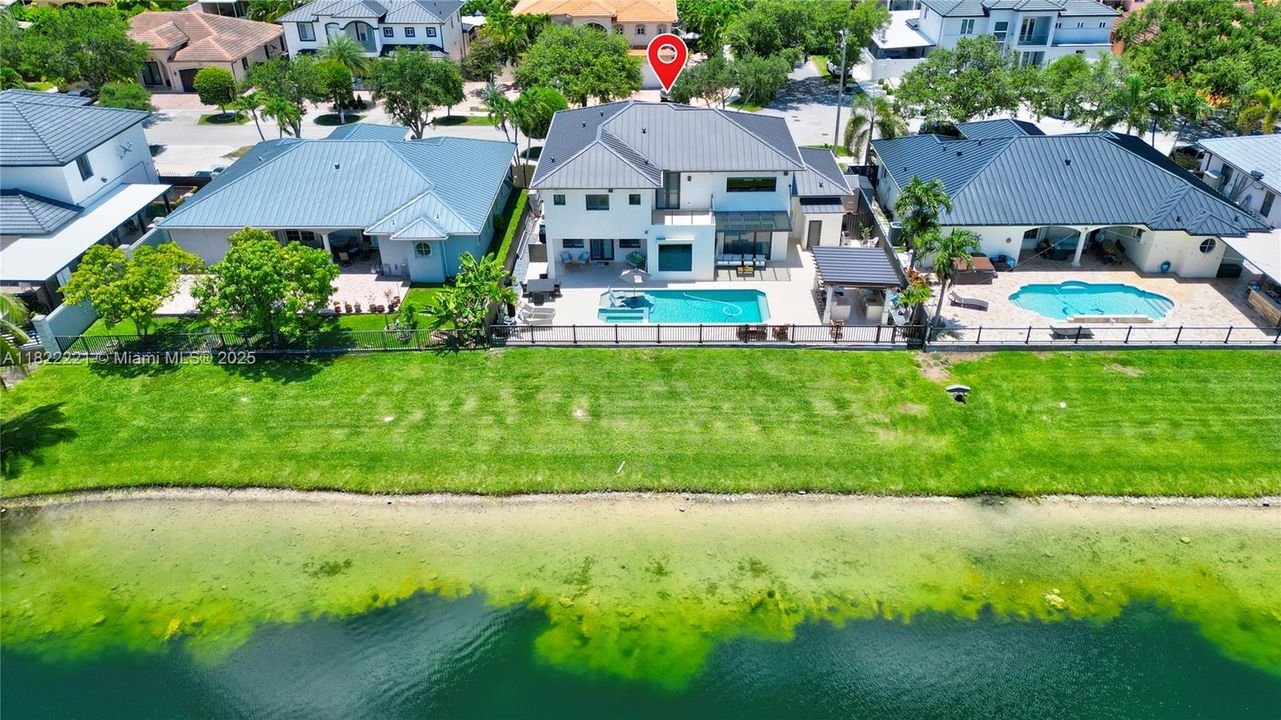 Recently Sold: $1,250,000 (4 beds, 3 baths, 3230 Square Feet)