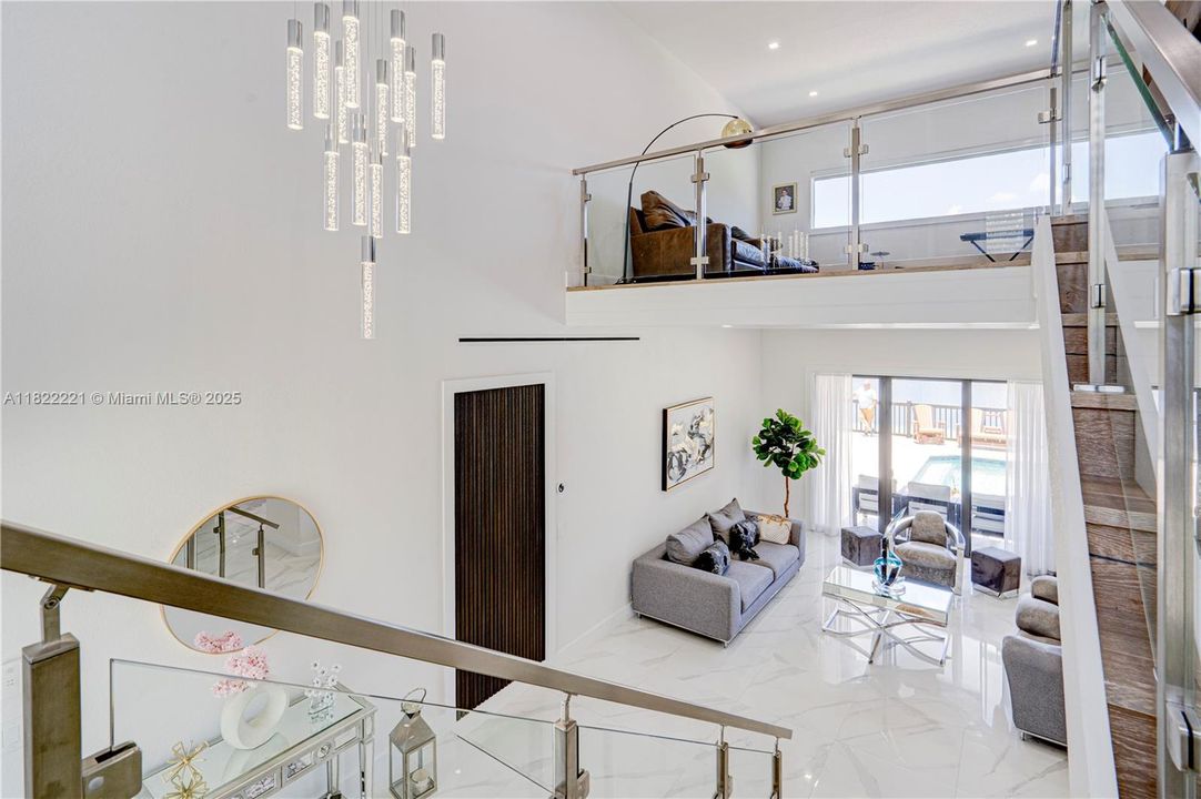 Recently Sold: $1,250,000 (4 beds, 3 baths, 3230 Square Feet)