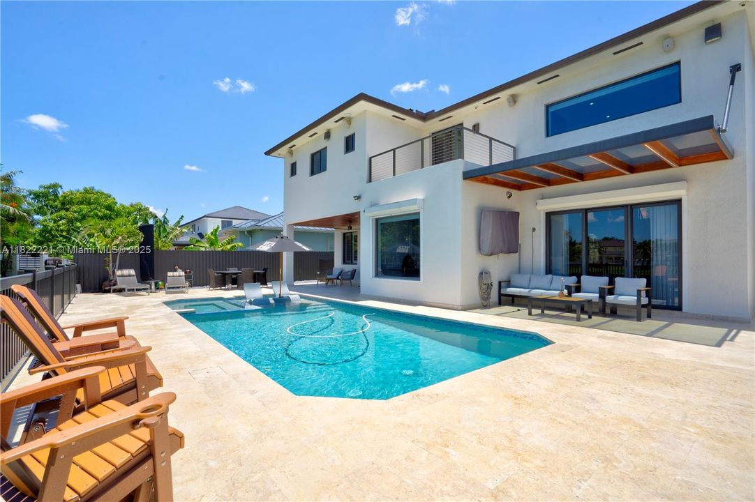 Recently Sold: $1,250,000 (4 beds, 3 baths, 3230 Square Feet)