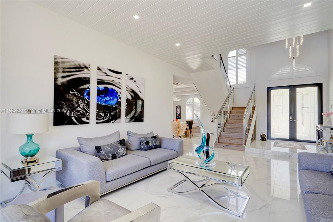 Recently Sold: $1,250,000 (4 beds, 3 baths, 3230 Square Feet)