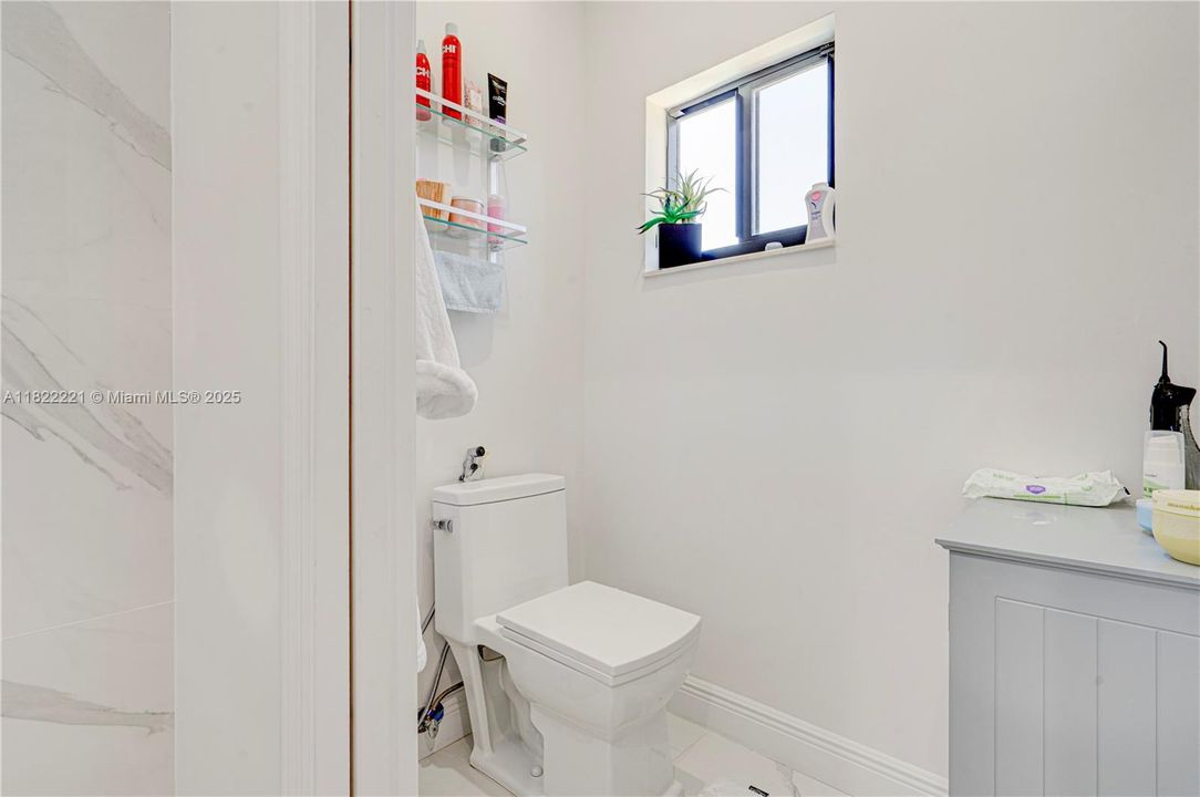 Recently Sold: $1,250,000 (4 beds, 3 baths, 3230 Square Feet)