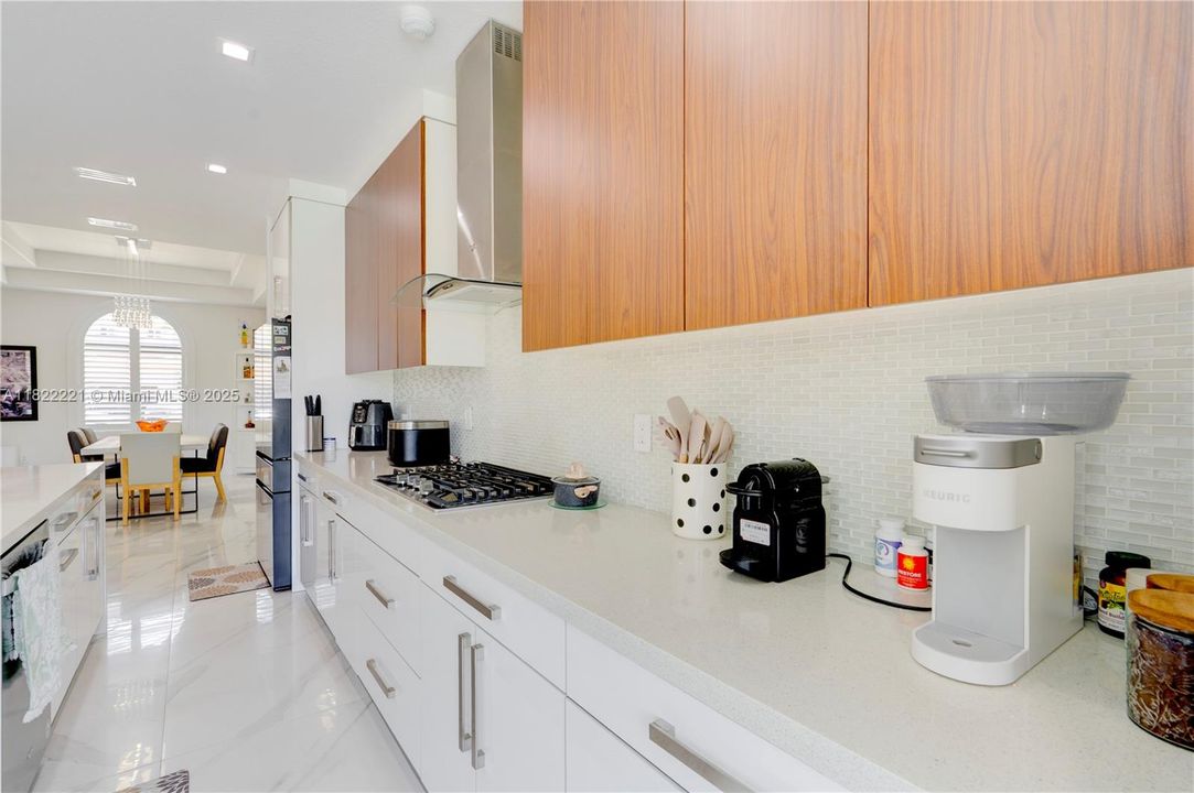 Recently Sold: $1,250,000 (4 beds, 3 baths, 3230 Square Feet)