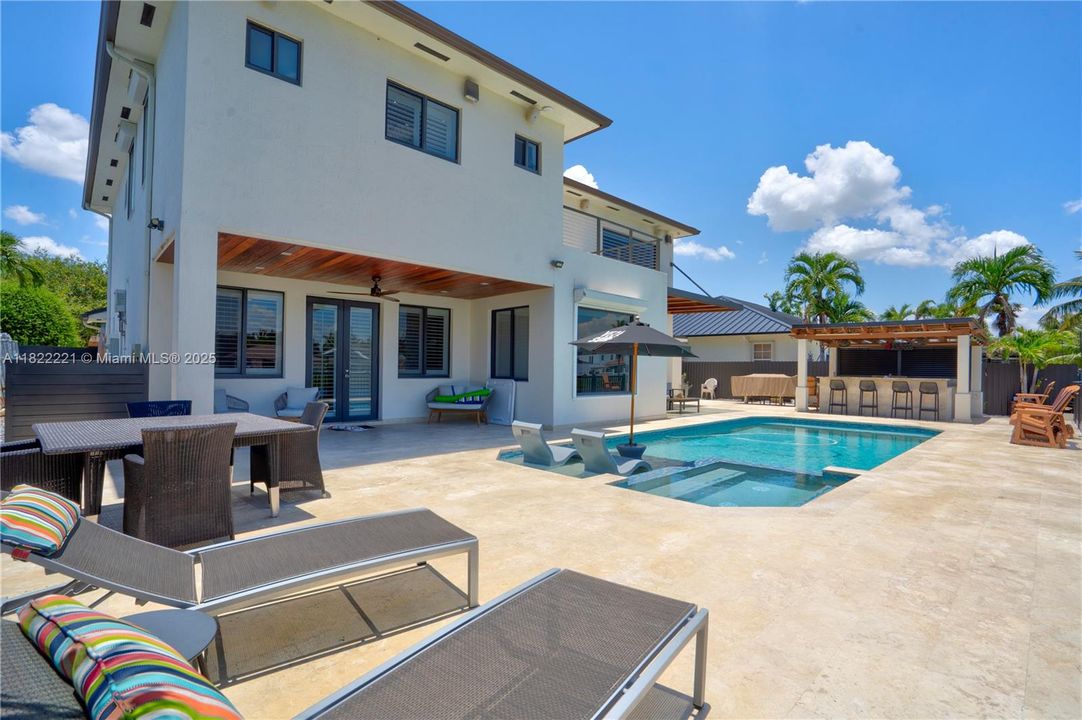 Recently Sold: $1,250,000 (4 beds, 3 baths, 3230 Square Feet)