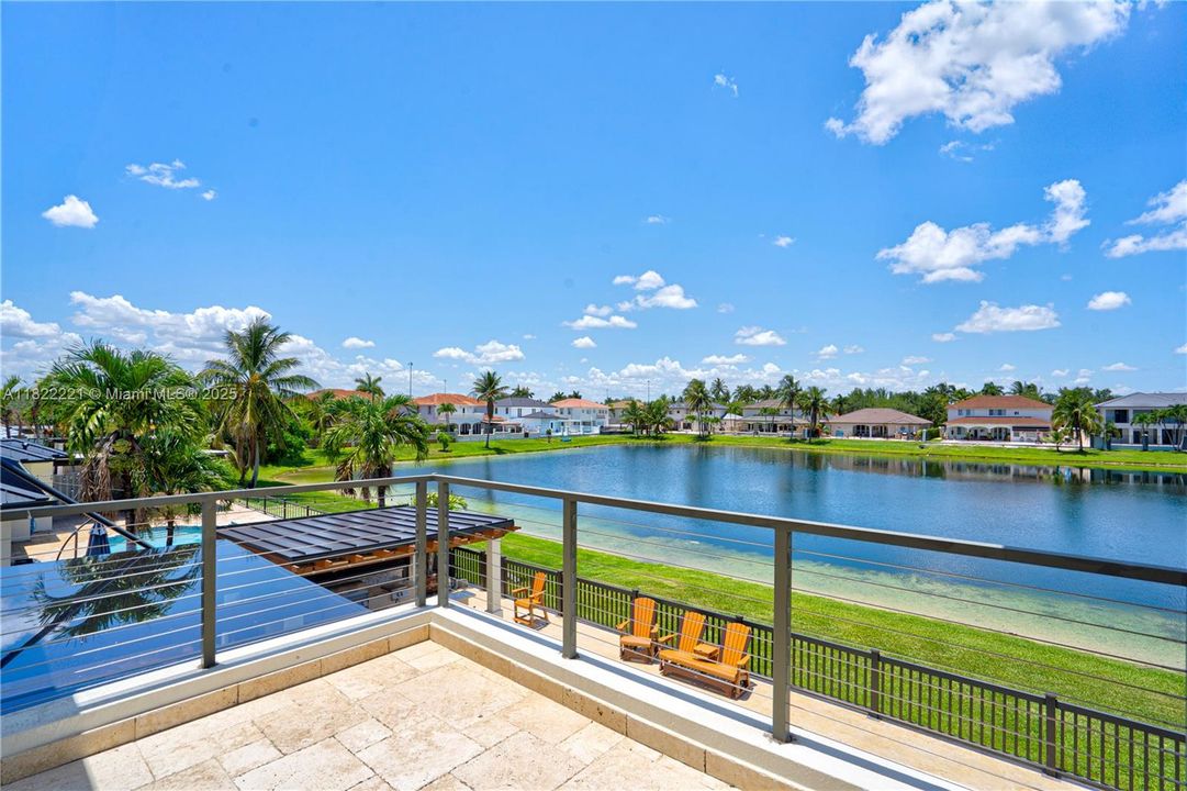 Recently Sold: $1,250,000 (4 beds, 3 baths, 3230 Square Feet)