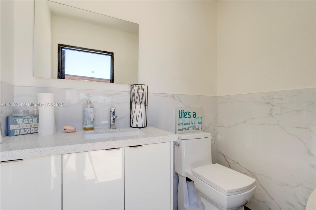 Recently Sold: $1,250,000 (4 beds, 3 baths, 3230 Square Feet)