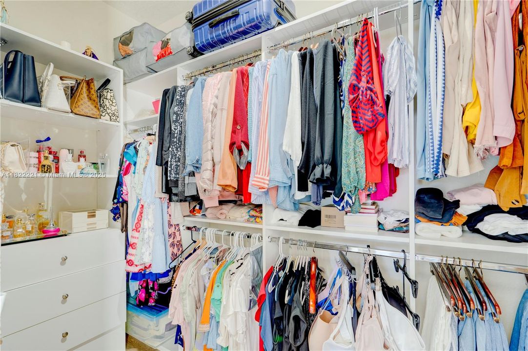 Recently Sold: $1,250,000 (4 beds, 3 baths, 3230 Square Feet)