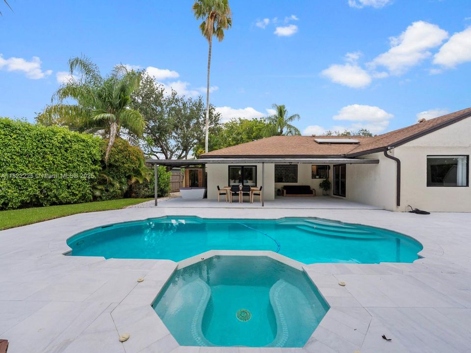 Recently Rented: $6,375 (4 beds, 2 baths, 2034 Square Feet)