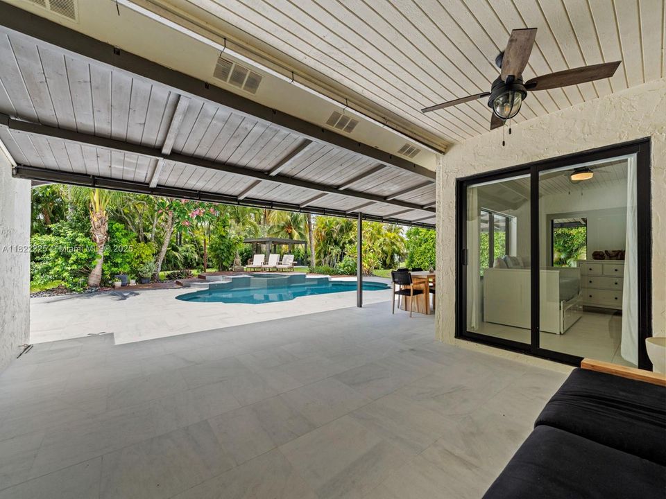 Recently Rented: $6,375 (4 beds, 2 baths, 2034 Square Feet)