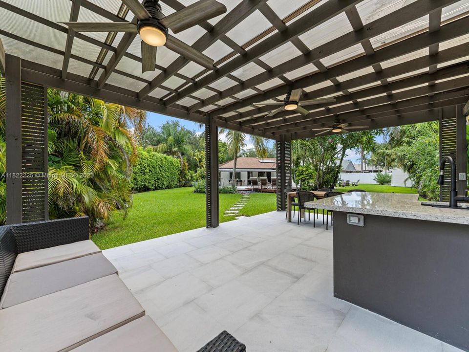 Recently Rented: $6,375 (4 beds, 2 baths, 2034 Square Feet)