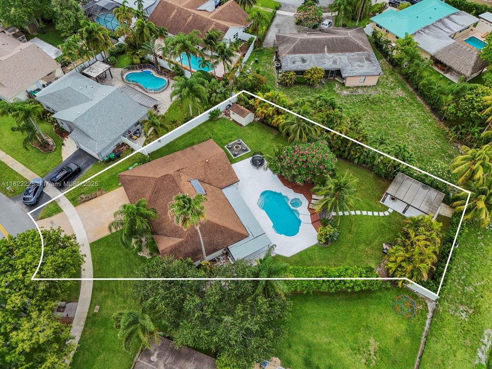 Recently Rented: $6,375 (4 beds, 2 baths, 2034 Square Feet)