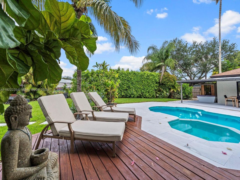 Recently Rented: $6,375 (4 beds, 2 baths, 2034 Square Feet)