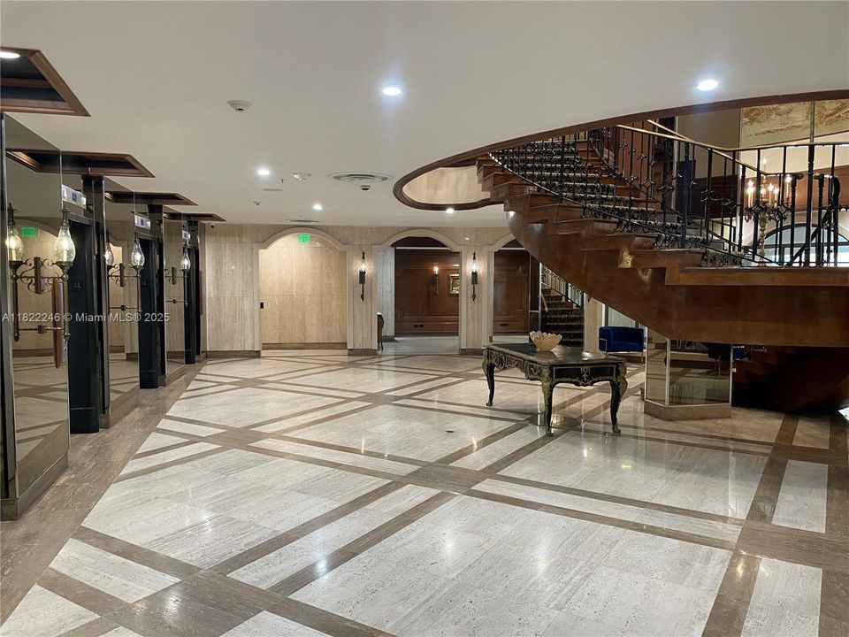 Vendido Recientemente: $829,000 (3 camas, 2 baños, 1605 Pies cuadrados)