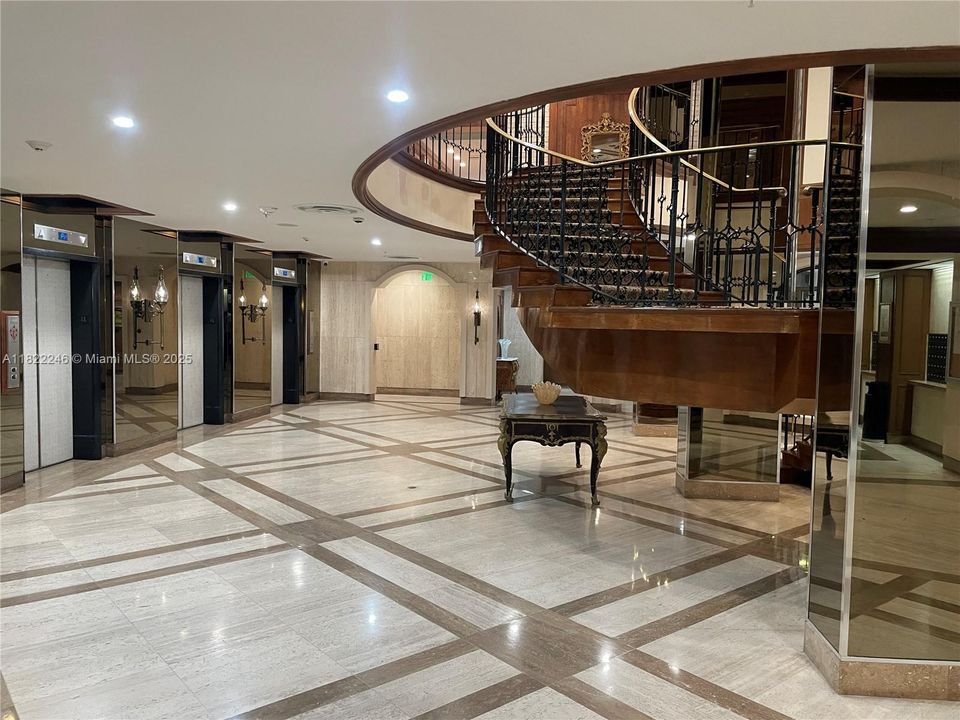 Vendido Recientemente: $829,000 (3 camas, 2 baños, 1605 Pies cuadrados)