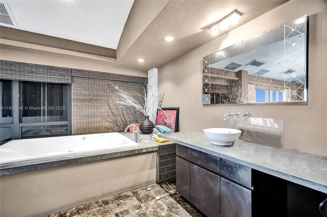 待售: $1,685,000 (3 贝兹, 3 浴室, 4342 平方英尺)