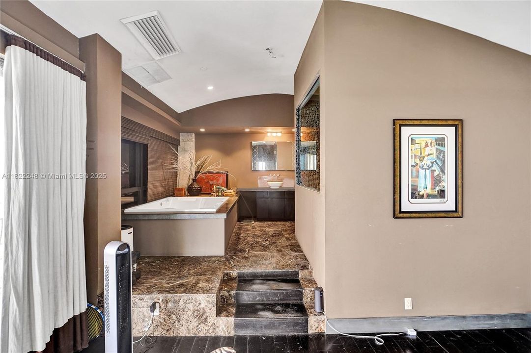 待售: $1,685,000 (3 贝兹, 3 浴室, 4342 平方英尺)