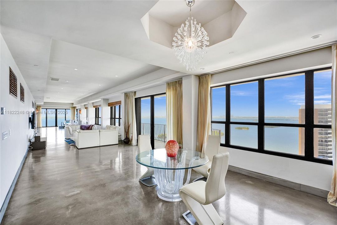 待售: $1,685,000 (3 贝兹, 3 浴室, 4342 平方英尺)