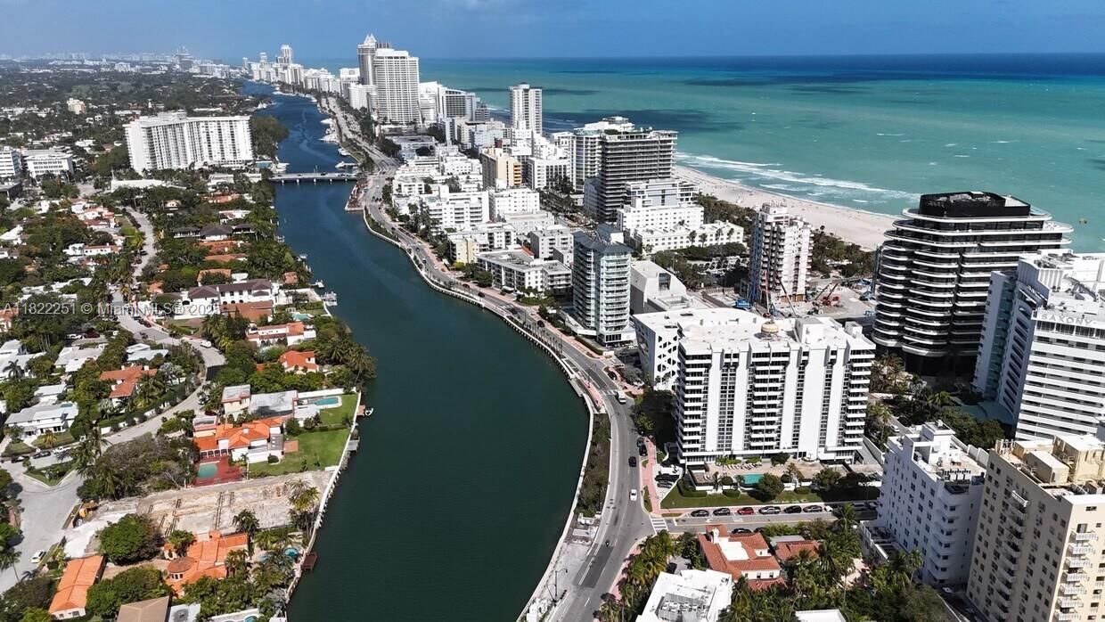En Venta: $895,000 (0.08 acres)