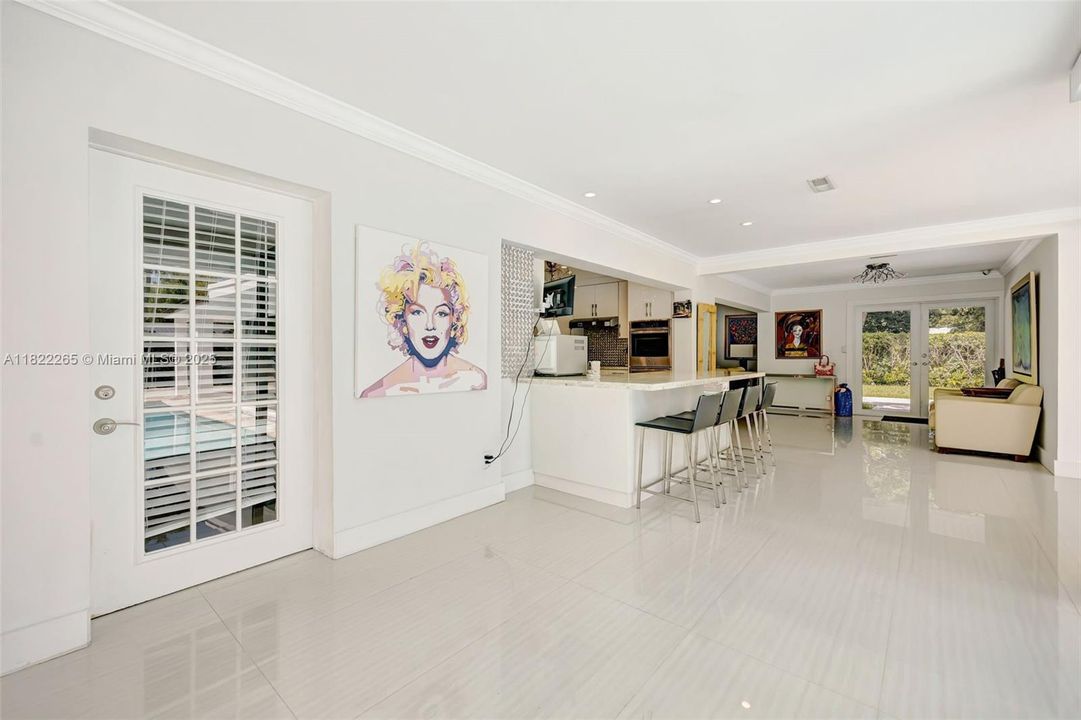 На продажу: $2,700,000 (4 спален, 3 ванн, 2038 Квадратных фут)