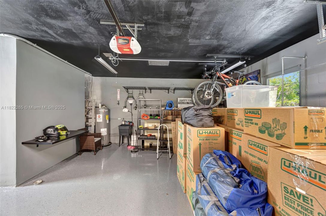 На продажу: $2,700,000 (4 спален, 3 ванн, 2038 Квадратных фут)