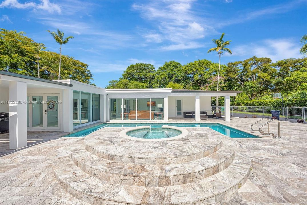 Marble Travetine Deck