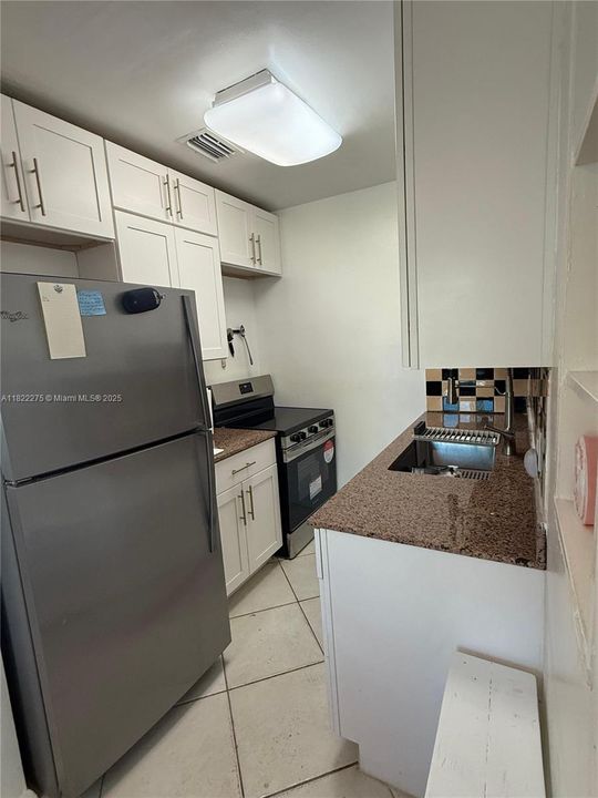 For Sale: $459,900 (3 beds, 2 baths, 1232 Square Feet)