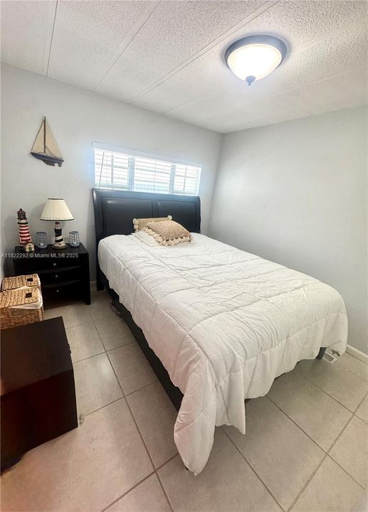 For Sale: $799,900 (3 beds, 2 baths, 1472 Square Feet)