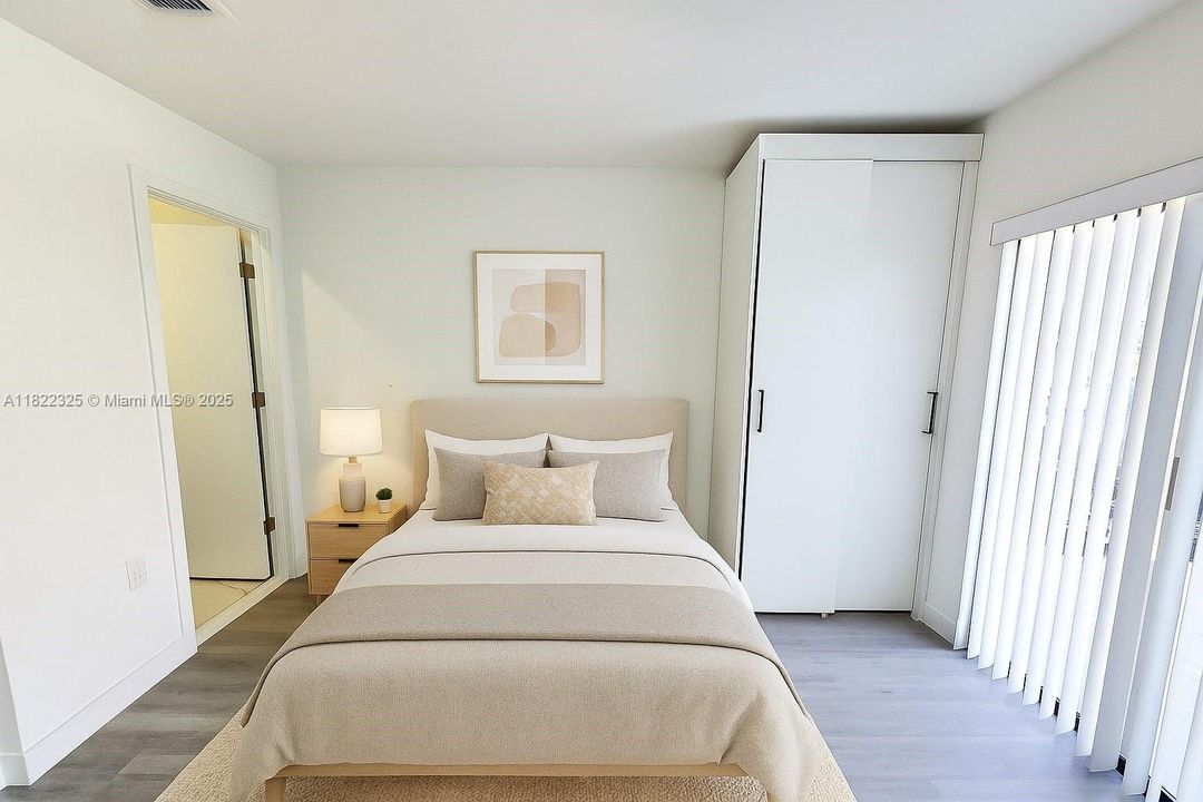 For Rent: $950 (1 beds, 1 baths, 1902 Square Feet)