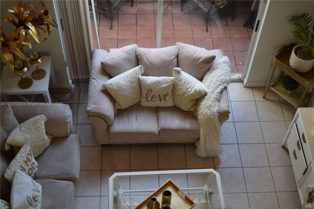 最近租的: $4,800 (4 贝兹, 3 浴室, 2384 平方英尺)