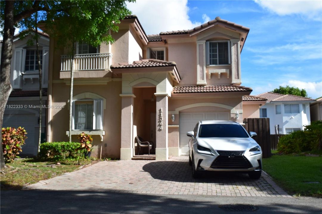 11344 NW 73 Terr Doral Isles