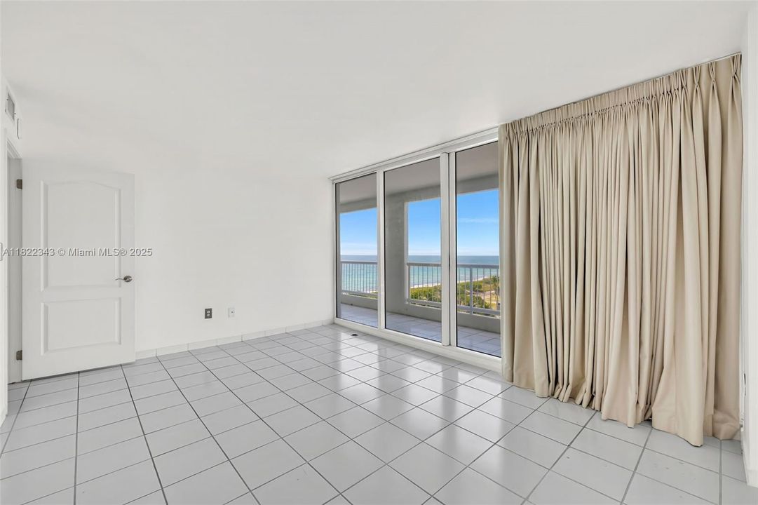 For Sale: $788,000 (2 beds, 2 baths, 1277 Square Feet)