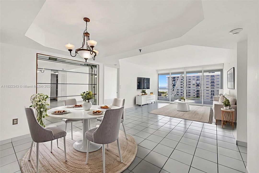 For Sale: $788,000 (2 beds, 2 baths, 1277 Square Feet)