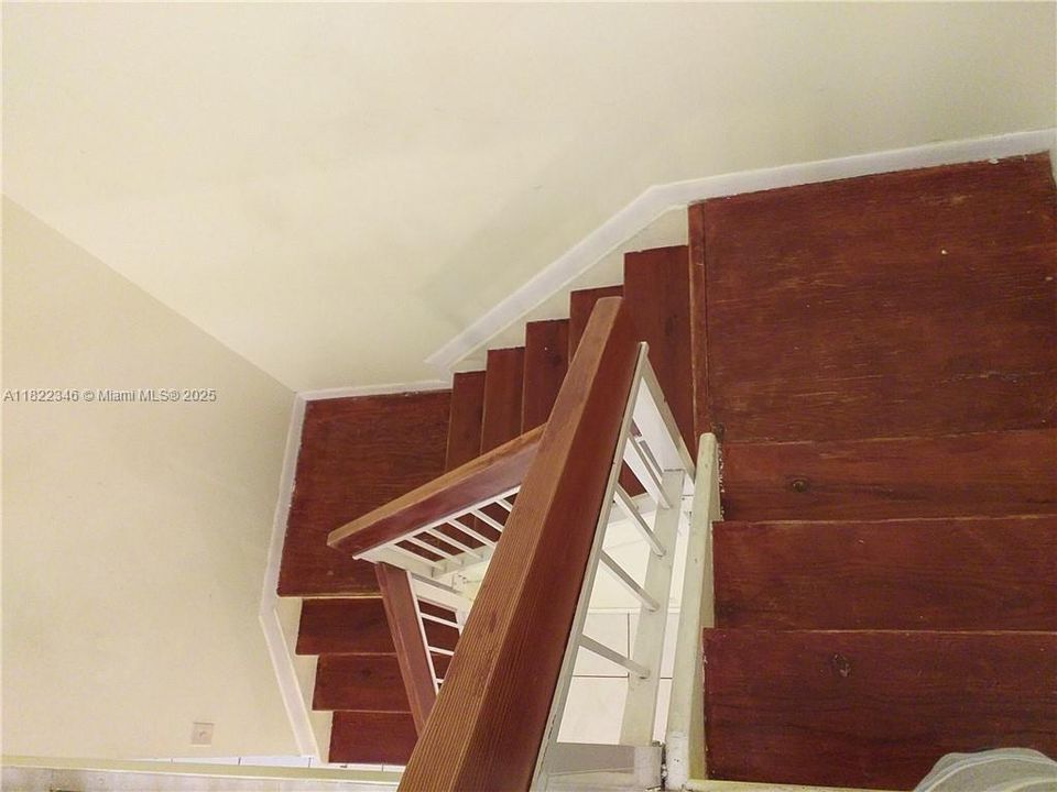 For Sale: $309,900 (2 beds, 2 baths, 1332 Square Feet)