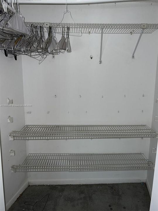 For Sale: $309,900 (2 beds, 2 baths, 1332 Square Feet)