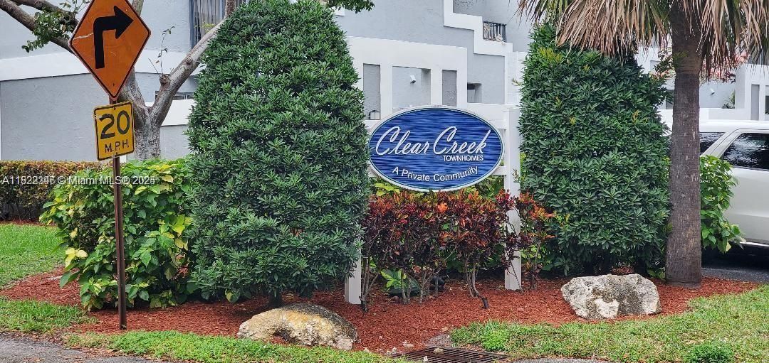 For Sale: $309,900 (2 beds, 2 baths, 1332 Square Feet)